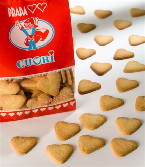 biscotti prada ingresso|Dolci tipici della tradizione regionale: Cuori Prada, i .